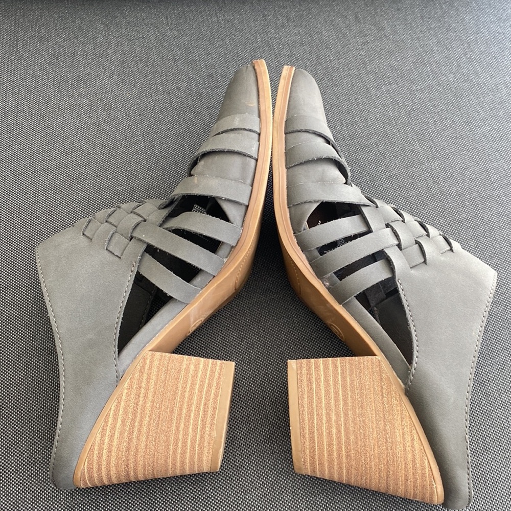 Universal Threads Slip On Wedges - image 7